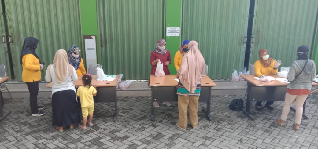 OPERASI PASAR KHUSUS GULA PASIR UNTUK WARGA KECAMATAN SEYEGAN