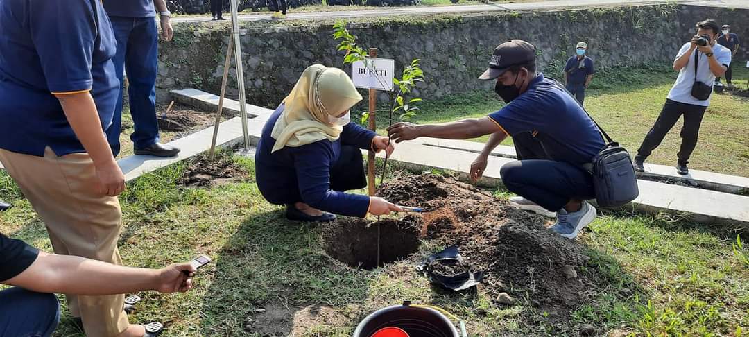 Puncak Hari Lingkungan Hidup Sedunia diadakan di Cibuk Kidul Margoluwih