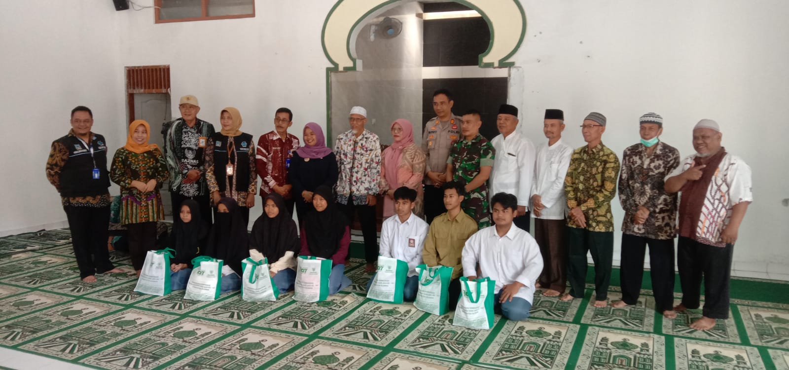 Bakti Sosial Peringatan Hari Jadi Kabupaten Sleman di Margoluwih