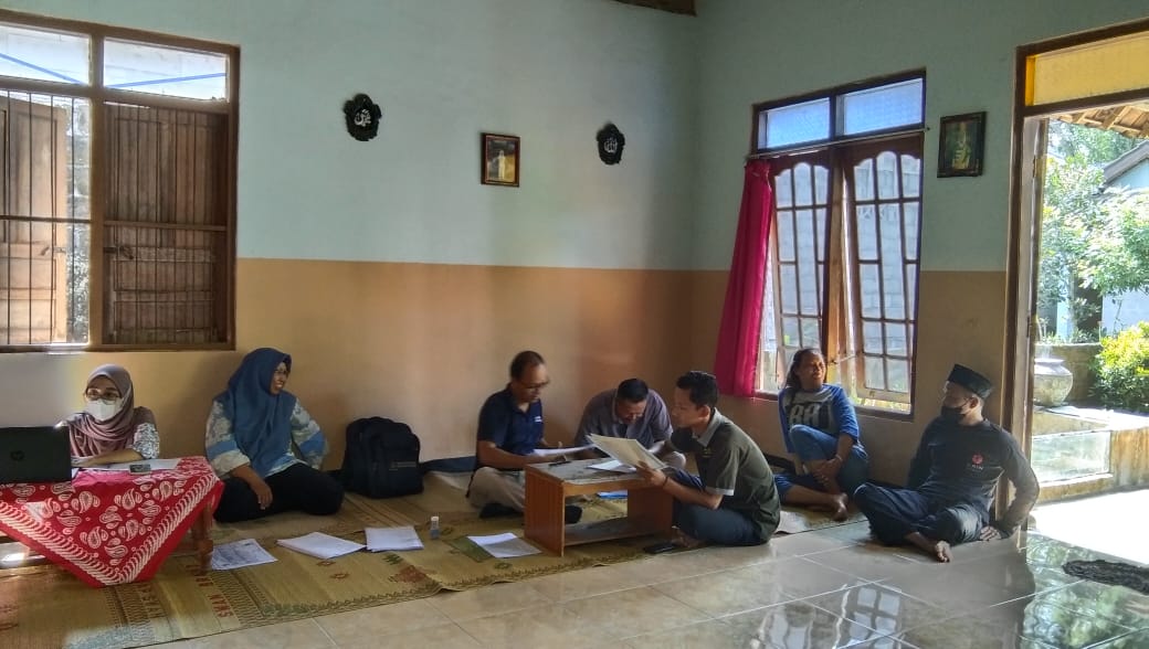 Pemutakhiran KK dan aktivasi IKD di Padukuhan Watukarung