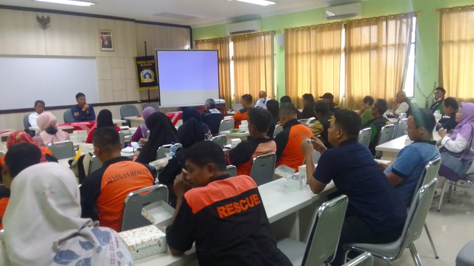 Damkar Sleman Edukasi Penanganan Kebakaran