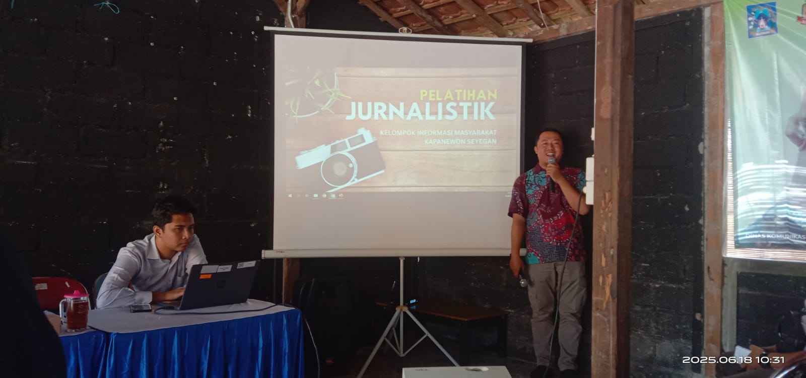 Diskominfo Sleman Gelar Bimtek Konten Kreatif untuk Penggiat Media Sosial KIM Seyegan