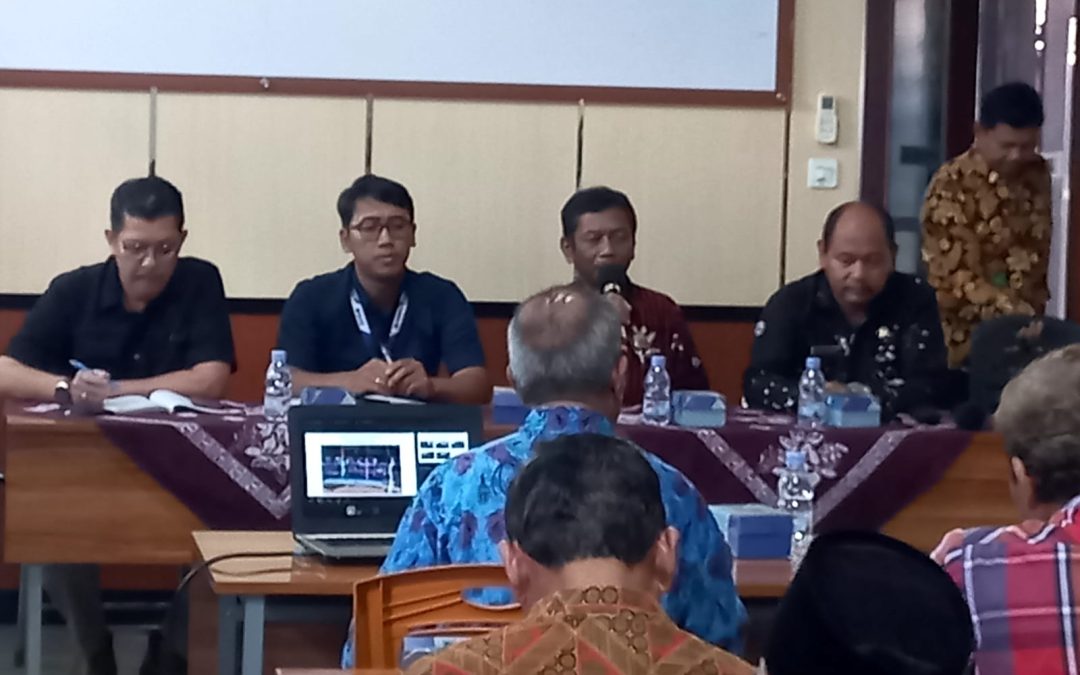 Kalurahan Margomulyo Fasilitasi Penyelesaian Masalah Sampah di Saluran Irigasi PMA Jamblangan